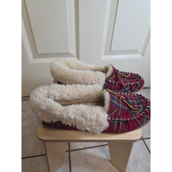 L.L. Bean Shoes - Womens Red‎ Plaid Flannel Moccasin Slippers Faux Fur Lined Size 9 Medium